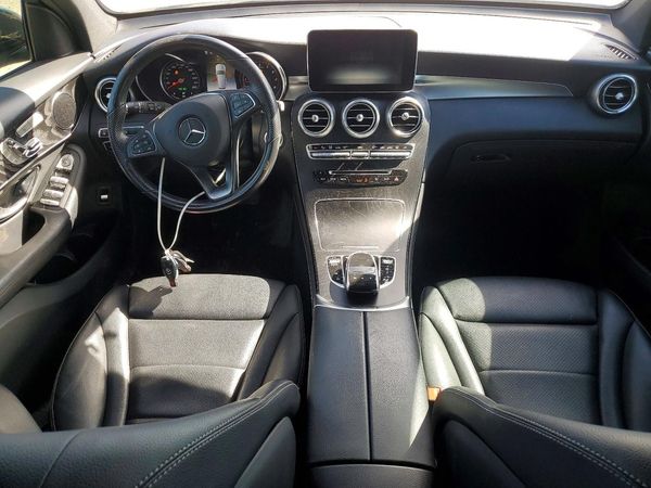 2019 MERCEDES-BENZ GLC GLC 300-4M