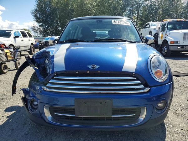 2013 MINI COOPER