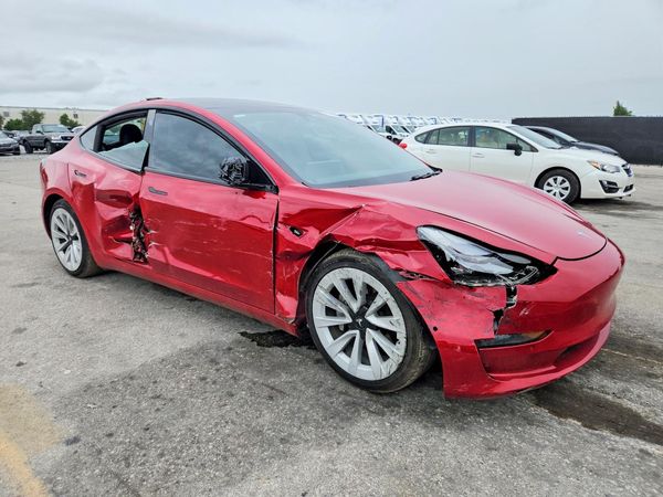 2021 TESLA MODEL 3