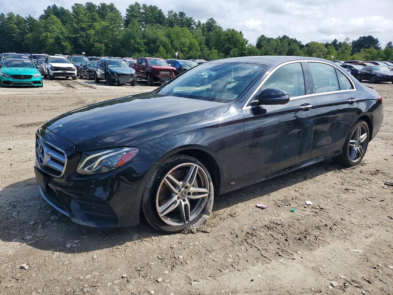 2018 MERCEDES-BENZ E-CLASS E300-4M — Front 3/4