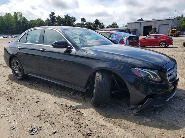 2018 MERCEDES-BENZ E-CLASS E300-4M — Passenger 3/4