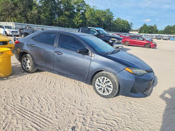 2017 TOYOTA COROLLA
