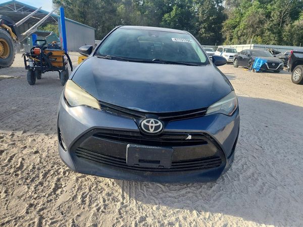 2017 TOYOTA COROLLA