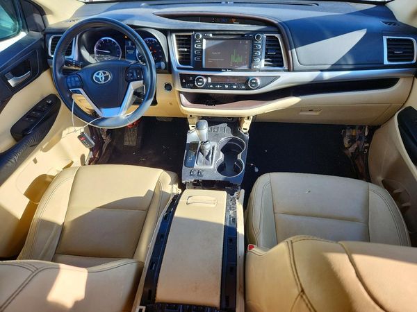 2015 TOYOTA HIGHLANDER
