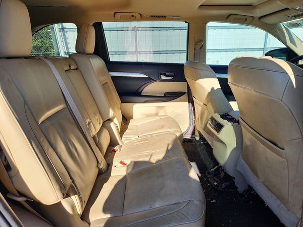 2015 TOYOTA HIGHLANDER