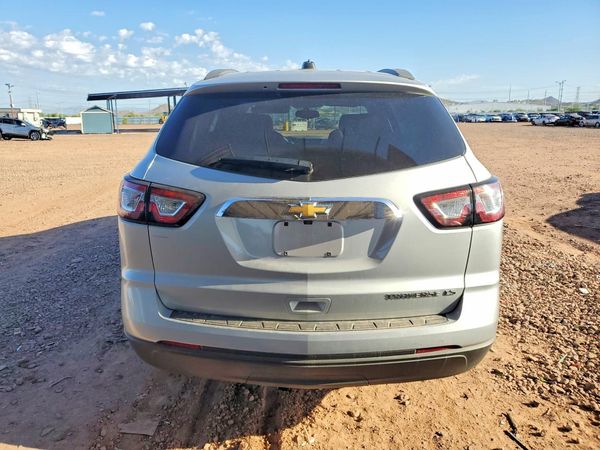 2016 CHEVROLET TRAVERSE LS