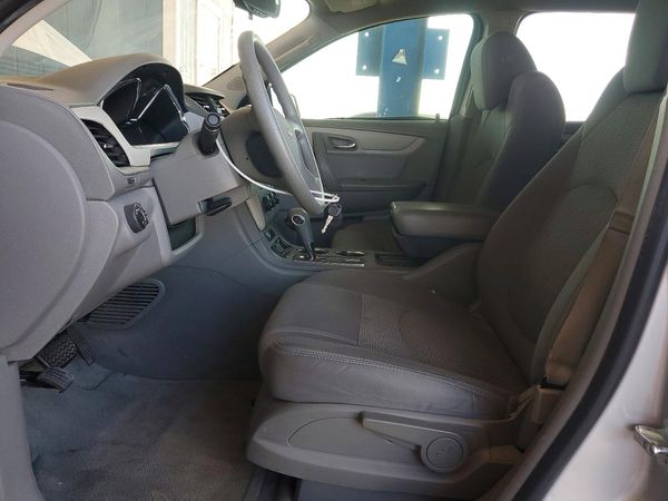 2016 CHEVROLET TRAVERSE LS