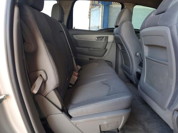 2016 CHEVROLET TRAVERSE LS