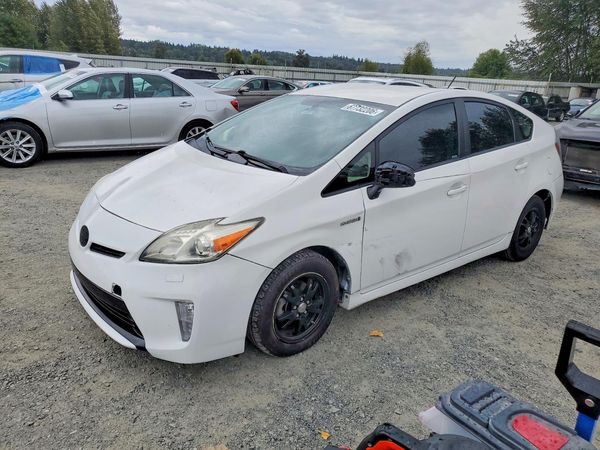 2013 TOYOTA PRIUS