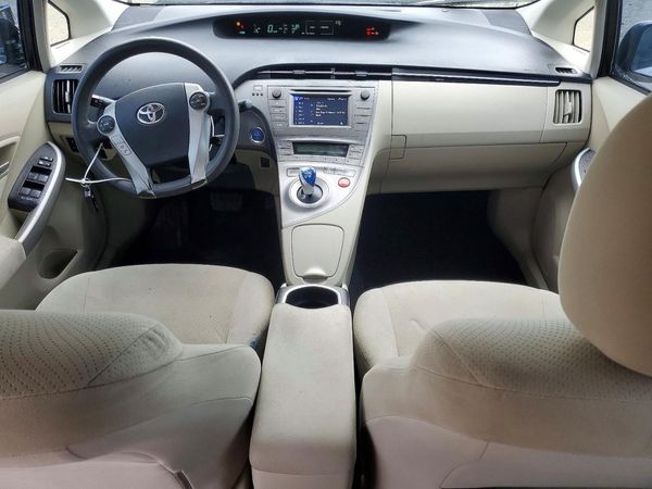 2013 TOYOTA PRIUS