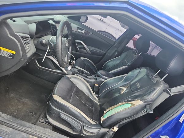 2013 HYUNDAI VELOSTER