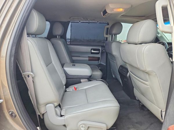 2015 TOYOTA SEQUOIA