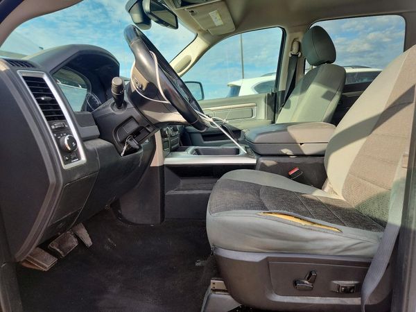2016 RAM 1500 SLT — DENT