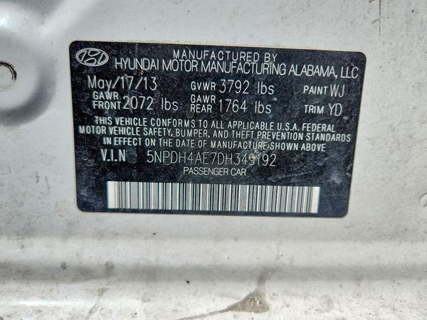 2013 HYUNDAI ELANTRA