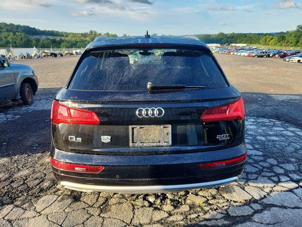2018 AUDI Q5 quattro Premium Plus