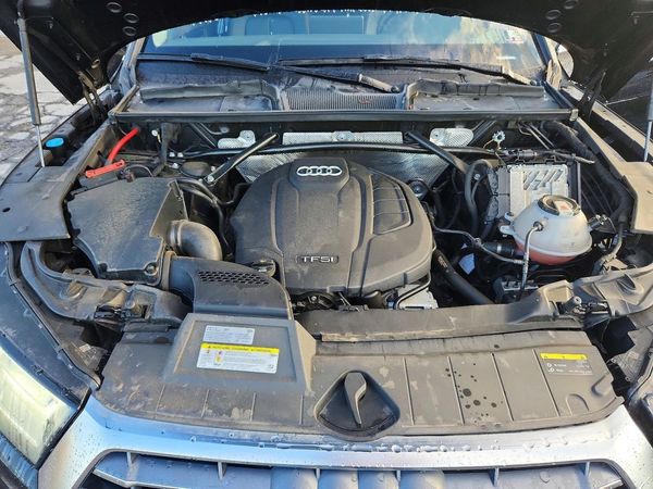 2018 AUDI Q5 quattro Premium Plus