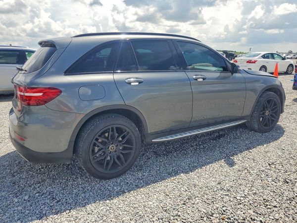 2017 MERCEDES-BENZ GLC