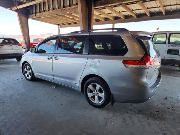2014 TOYOTA SIENNA — DSRA