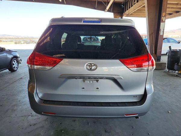 2014 TOYOTA SIENNA — DIRR
