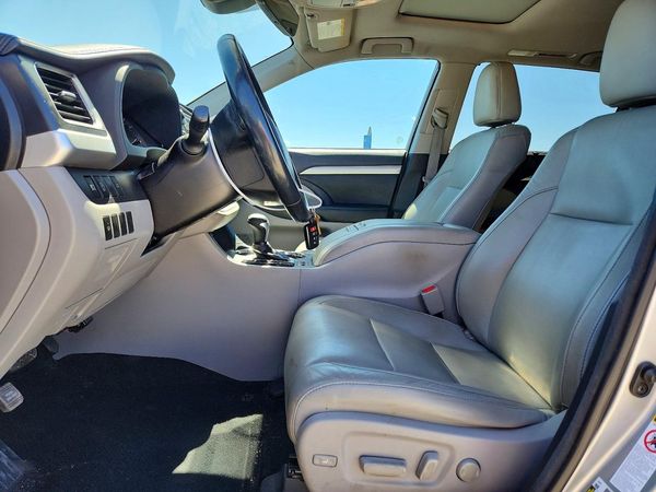 2017 TOYOTA HIGHLANDER SE/XLE