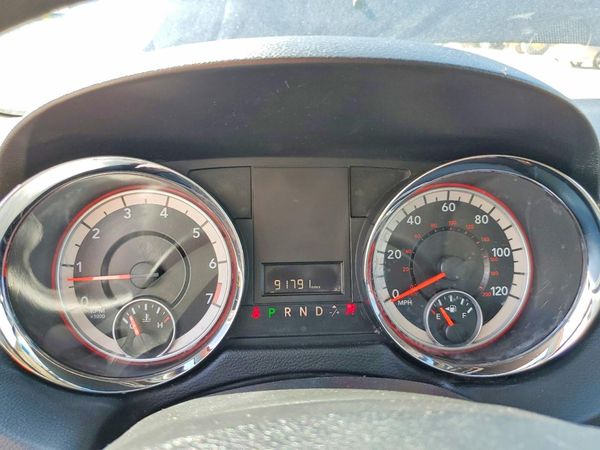 2015 DODGE GRAND CARAVAN SE