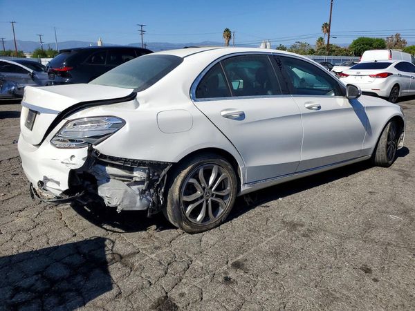 2017 MERCEDES-BENZ C C300