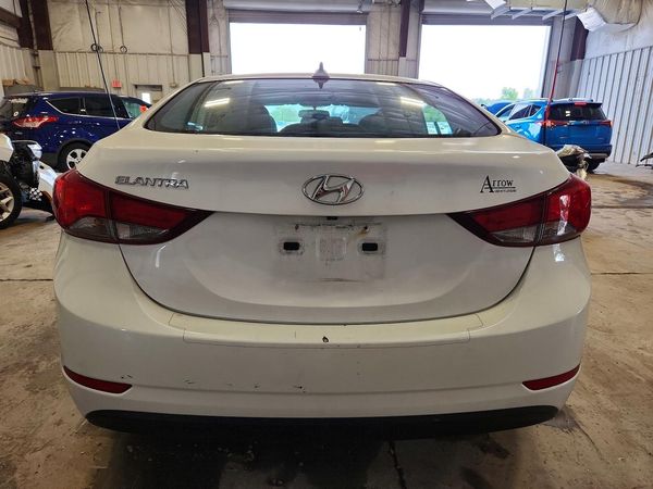 2016 HYUNDAI ELANTRA