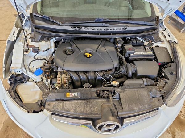 2016 HYUNDAI ELANTRA