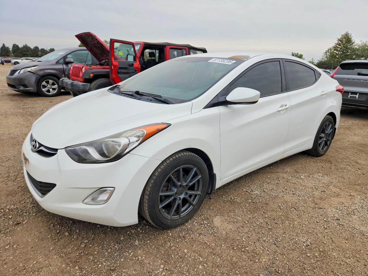 2013 HYUNDAI ELANTRA