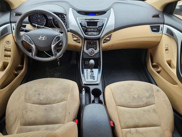 2013 HYUNDAI ELANTRA