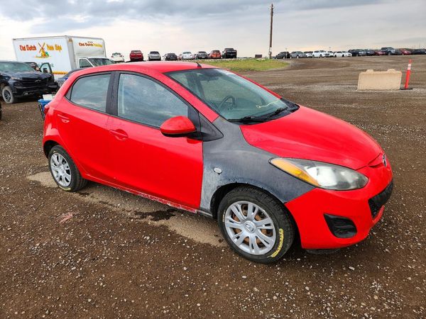 2013 MAZDA MAZDA2