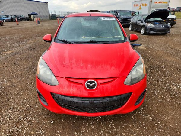 2013 MAZDA MAZDA2