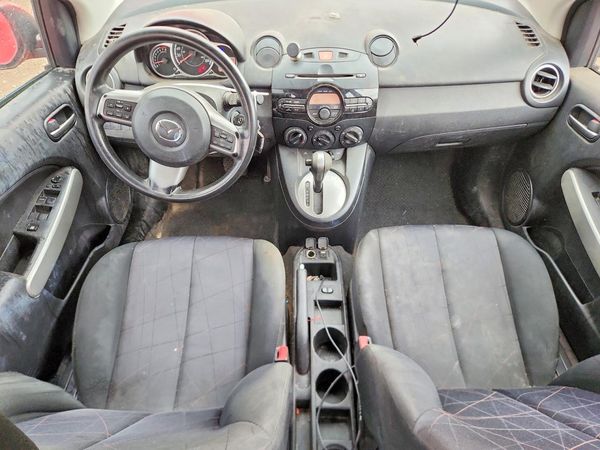2013 MAZDA MAZDA2