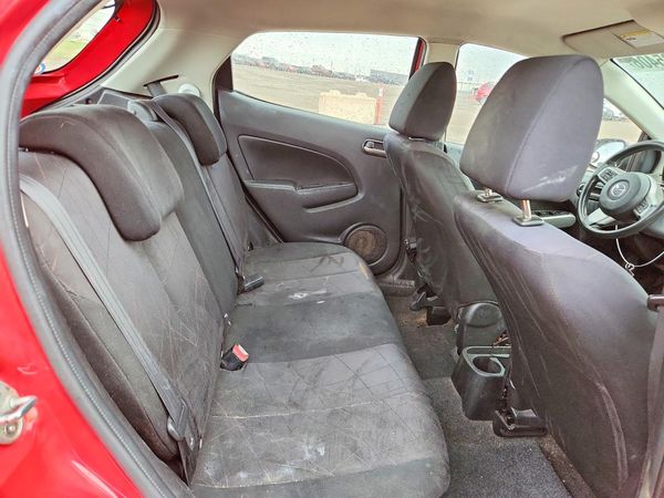 2013 MAZDA MAZDA2