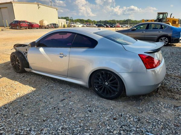 2015 INFINITI Q60 COUPE
