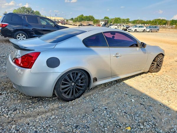 2015 INFINITI Q60 COUPE