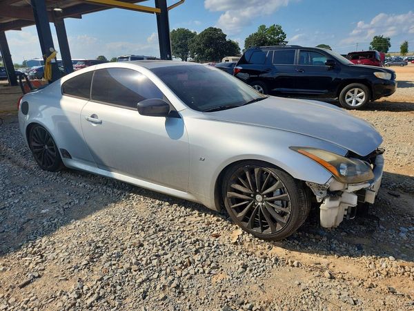 2015 INFINITI Q60 COUPE
