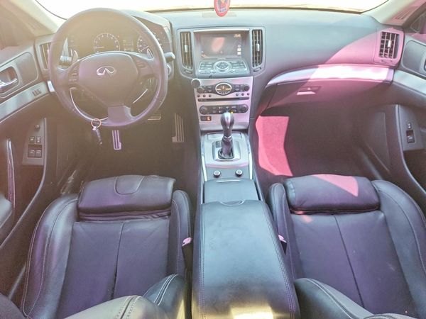 2015 INFINITI Q60 COUPE