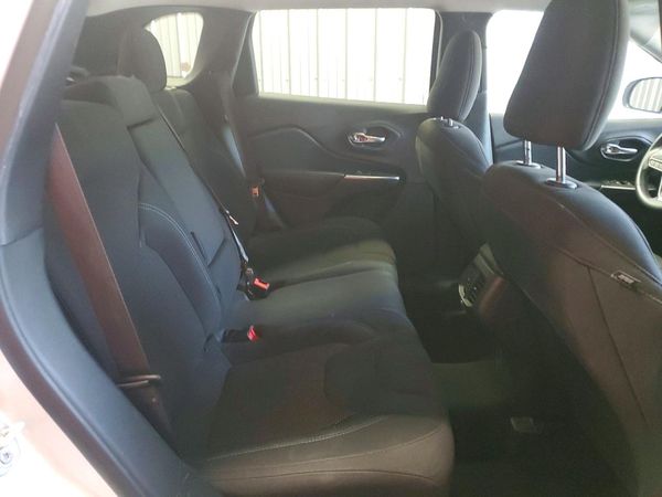2020 JEEP CHEROKEE