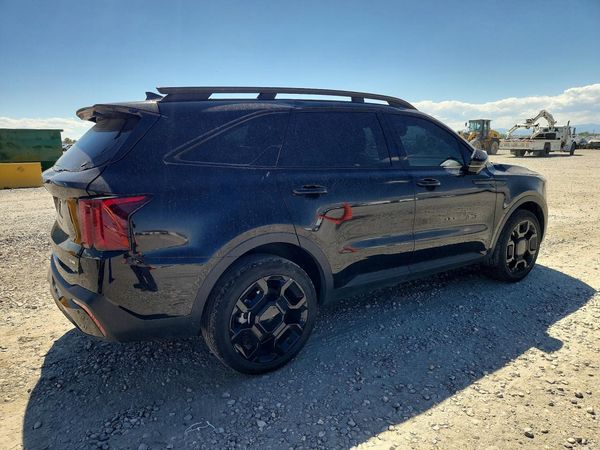 2025 KIA SORENTO