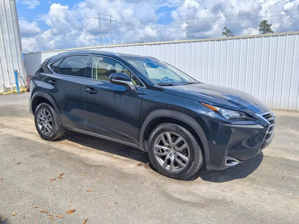 2016 LEXUS NX 200T 200t Luxury — Passenger 3/4