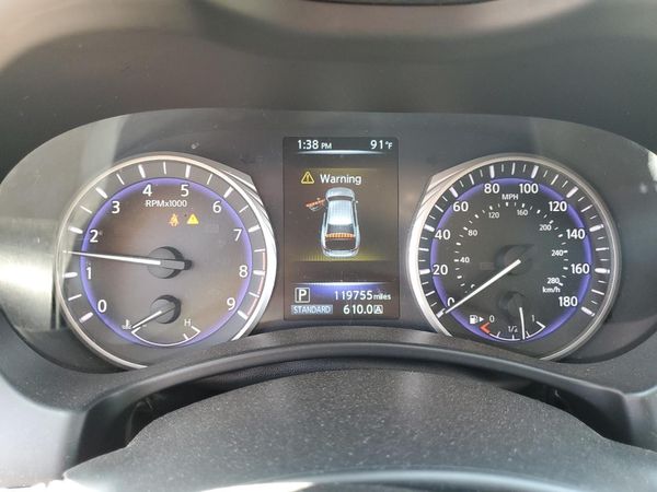 2015 INFINITI Q50