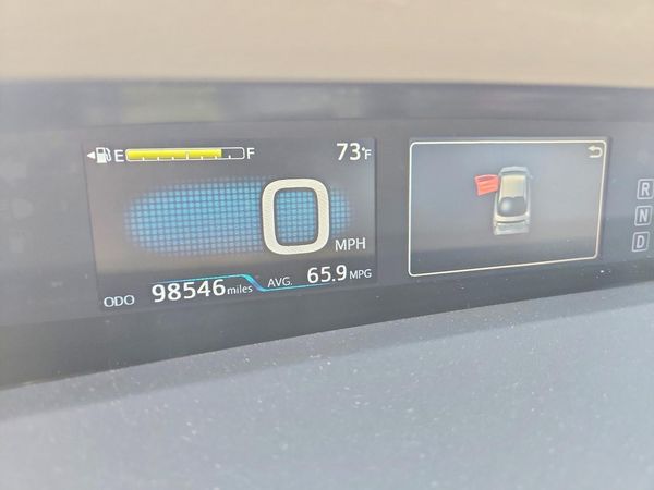 2016 TOYOTA PRIUS