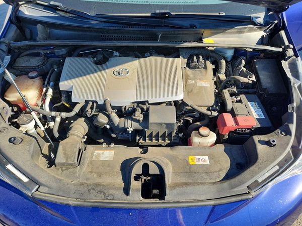 2016 TOYOTA PRIUS