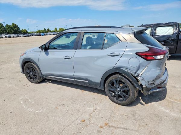 2021 NISSAN KICKS