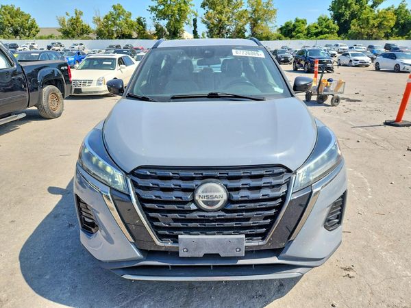 2021 NISSAN KICKS