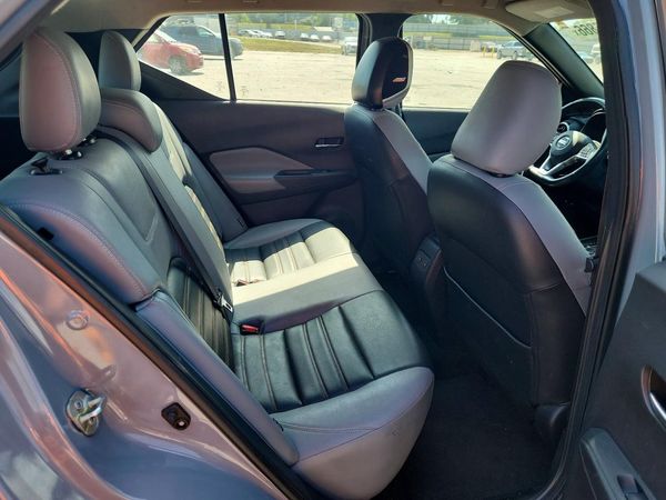 2021 NISSAN KICKS