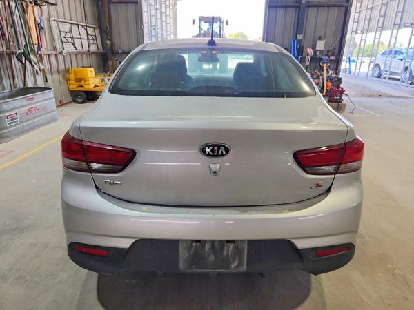 2019 KIA RIO
