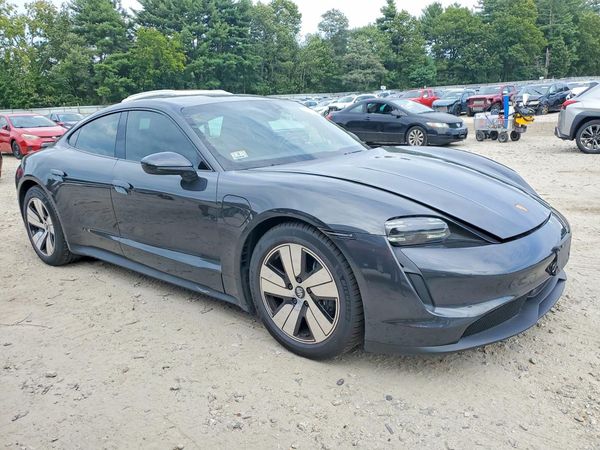 2022 PORSCHE TAYCAN