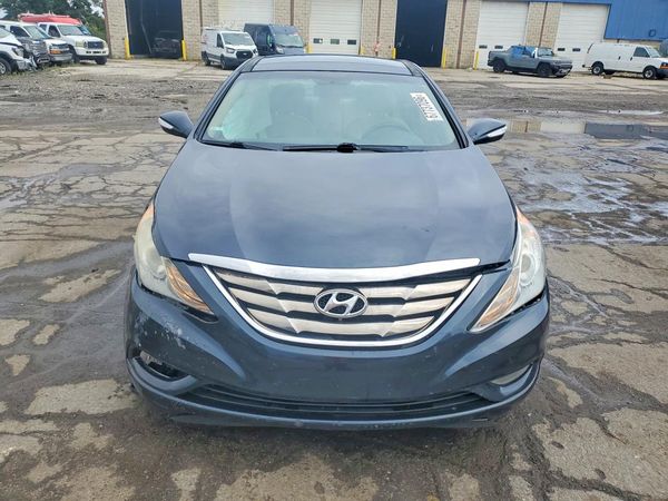 2013 HYUNDAI SONATA